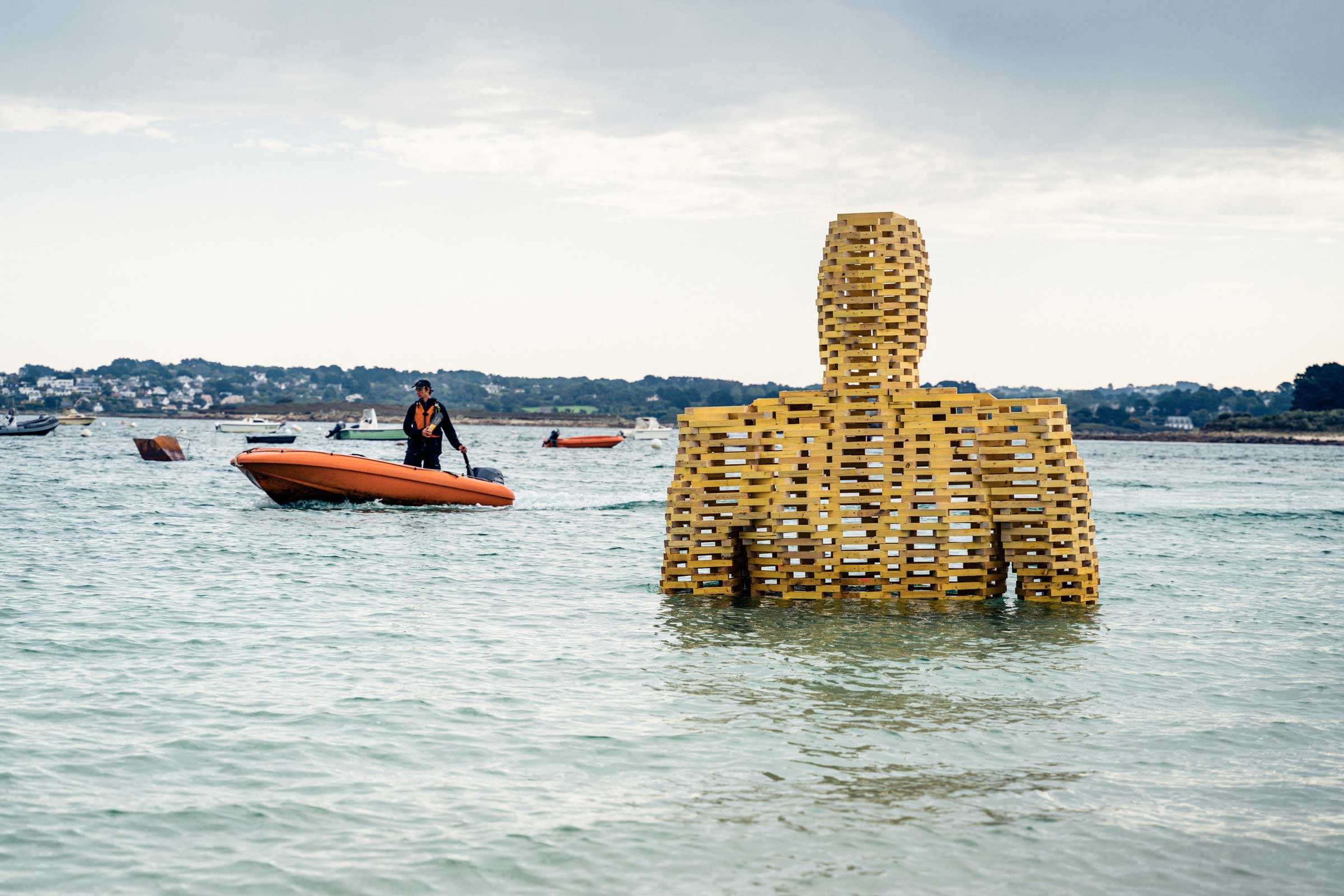 Géant de l'Estran, de Cyrille André Festival d'art de l'Estran 2019 @lalanternestudio